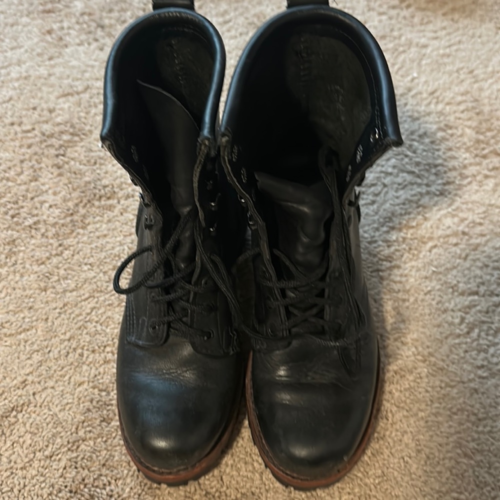 EUC Frye Combat boots, W7.5 in black leather